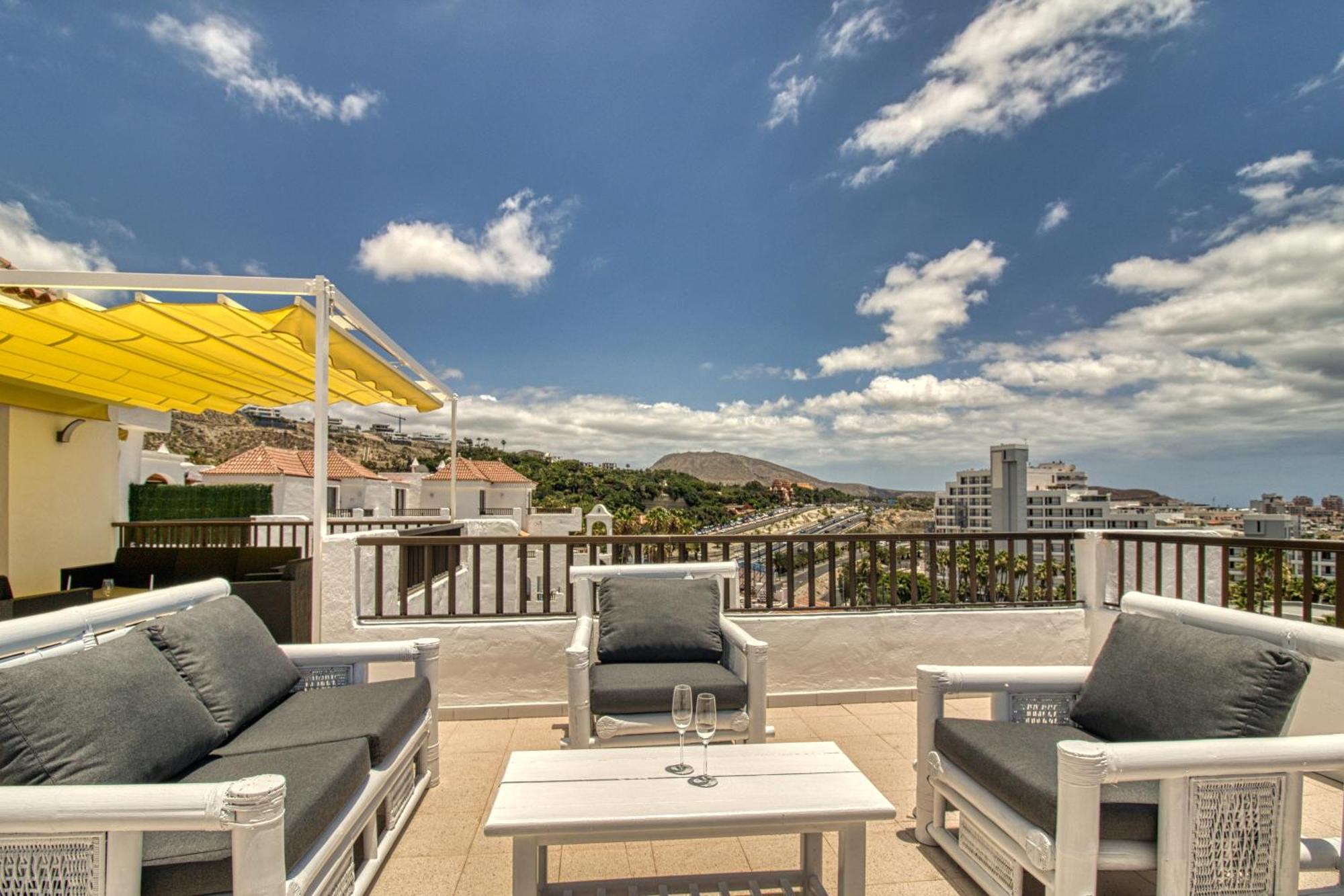 Appartamento Penthouse Sea View Jacuzzy Terrace & Pool Playa Feñabe Esterno foto