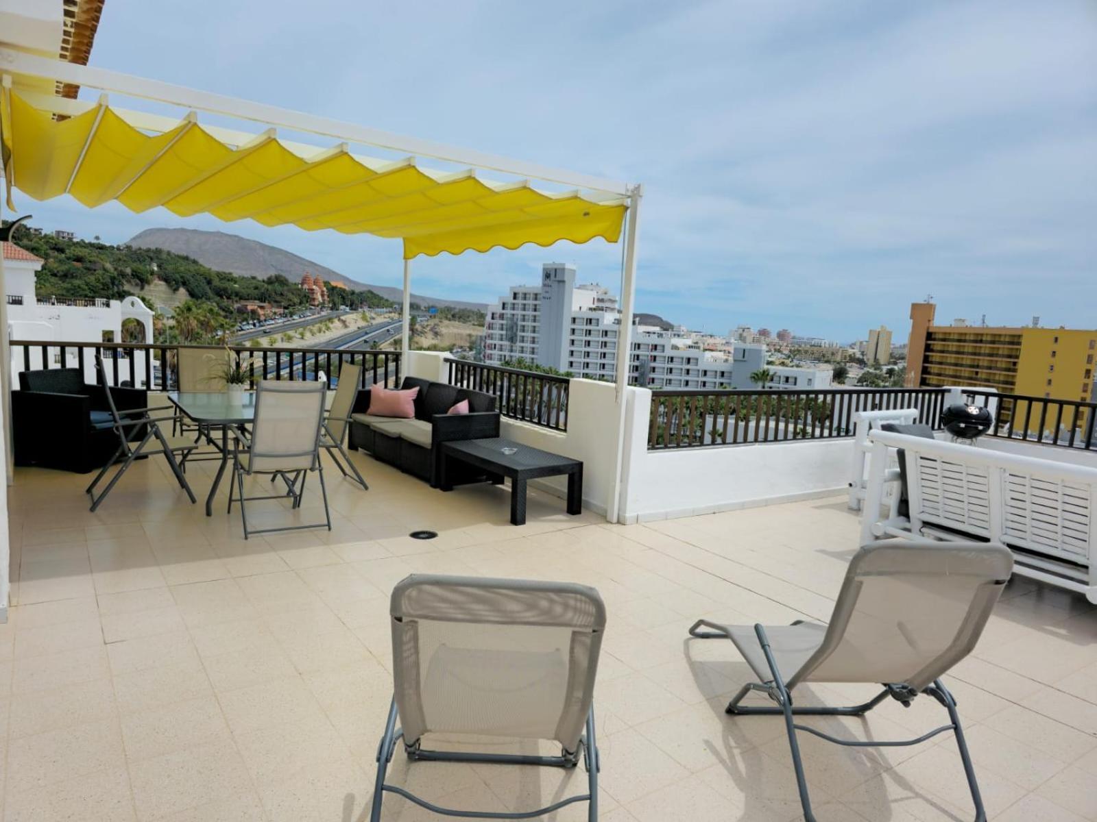 Appartamento Penthouse Sea View Jacuzzy Terrace & Pool Playa Feñabe Esterno foto